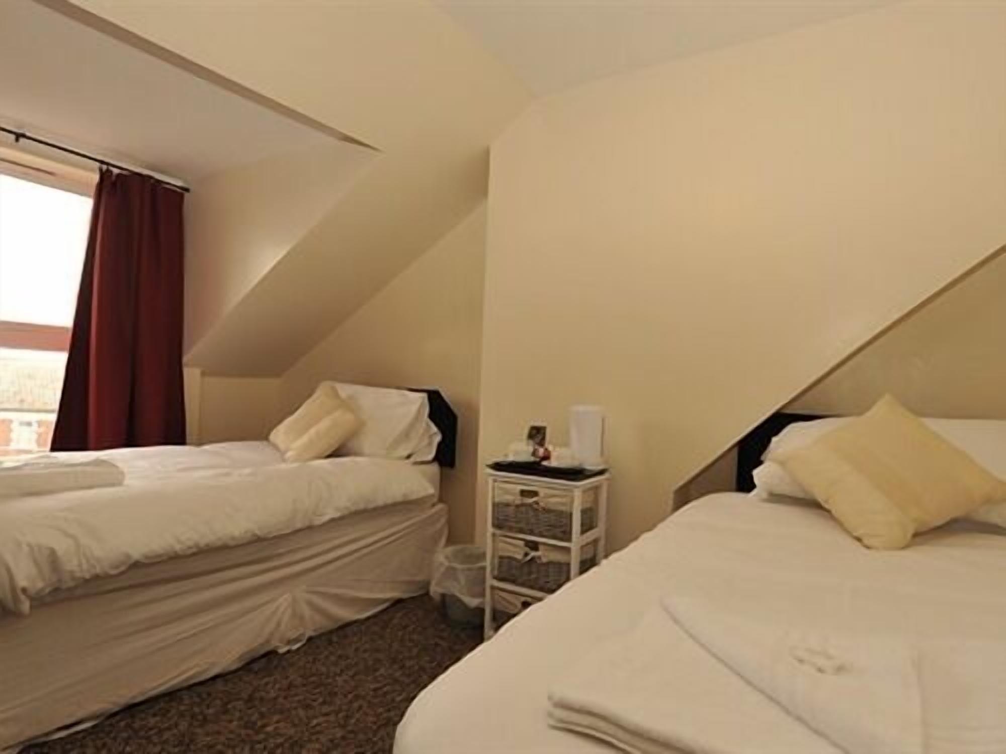 Gail'S Guest House Barry Dış mekan fotoğraf